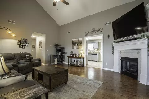 792 Colony Cir, Fort Oglethorpe, GA 30742
