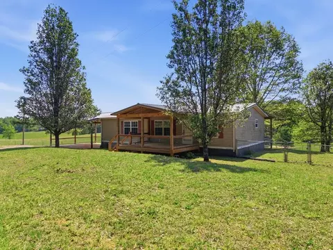 611 Farmer Rd, Quebeck, TN 38579 photo 2