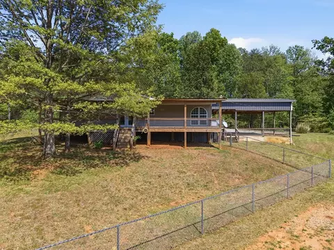611 Farmer Rd, Quebeck, TN 38579 photo 5