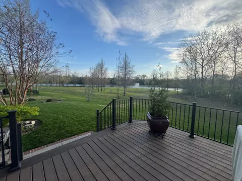 Exterior - 721 Springlake Dr, Franklin, TN 37064 photo 6 of 13