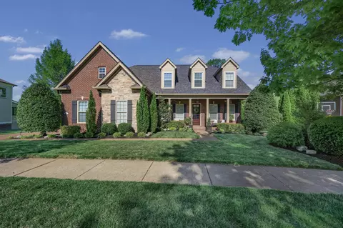 721 Springlake Dr, Franklin, TN 37064