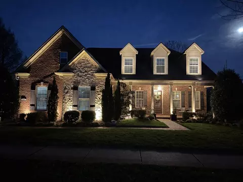 Exterior - 721 Springlake Dr, Franklin, TN 37064 photo 5 of 13