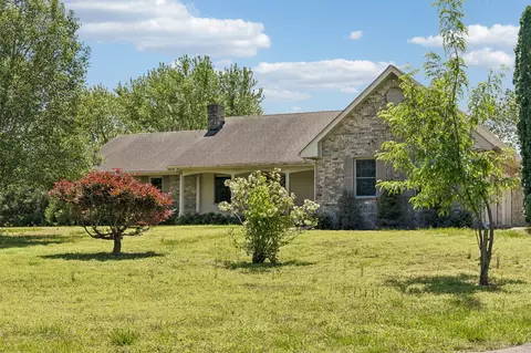 1690 Lawrence Ln, Springfield, TN 37172