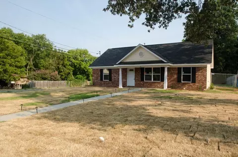 12 Emory Rd, Memphis, TN 38109