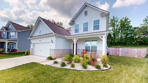 615 Ballard Dr, White House, TN 37188