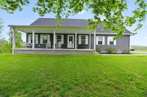 1885 Oak Grove Rd, Red Boiling Springs, TN 37150