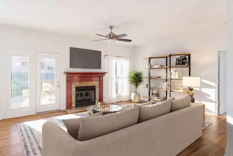 2010 Rebekah Dr, Greenbrier, TN 37073