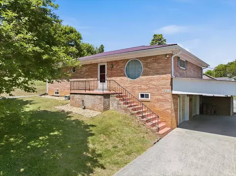 1012 Bennett St, Sweetwater, TN 37874