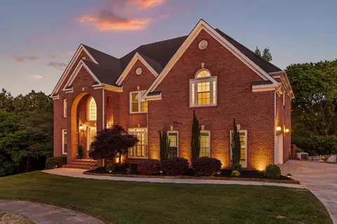 6404 Beacon Pointe Cir, Hixson, TN 37343