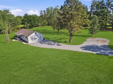 2525 Williamsport Pike, Columbia, TN 38401