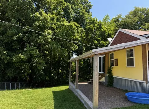 Exterior - 374 State Line Rd, Loretto, TN 38469 photo 1 of 4