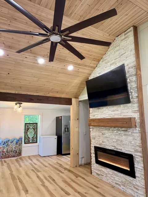 Living - 374 State Line Rd, Loretto, TN 38469 photo 2 of 2