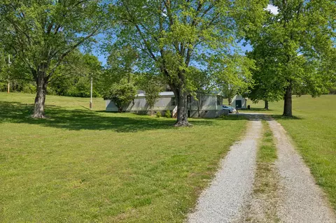 6644 Highway 76 E, Springfield, TN 37172 photo 2