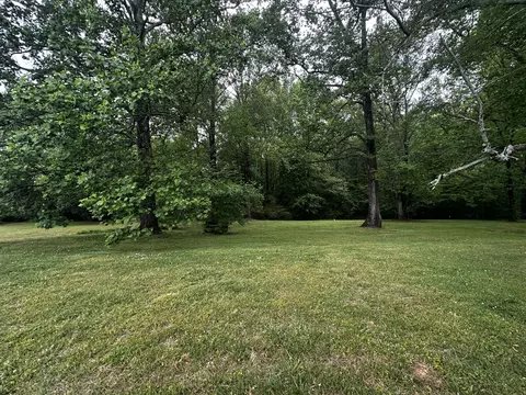 Exterior - 91 Lambs Ferry Rd, Loretto, TN 38469 photo 13 of 17