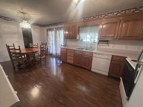 Kitchen - 91 Lambs Ferry Rd, Loretto, TN 38469 photo 1 of 3