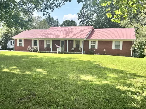 Exterior - 91 Lambs Ferry Rd, Loretto, TN 38469 photo 2 of 13