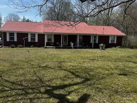 Exterior - 91 Lambs Ferry Rd, Loretto, TN 38469 photo 5 of 17