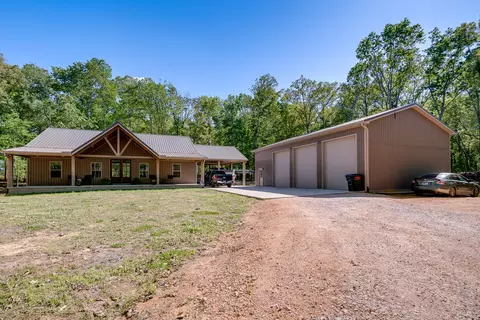 14 Ashley Ct, Lawrenceburg, TN 38464