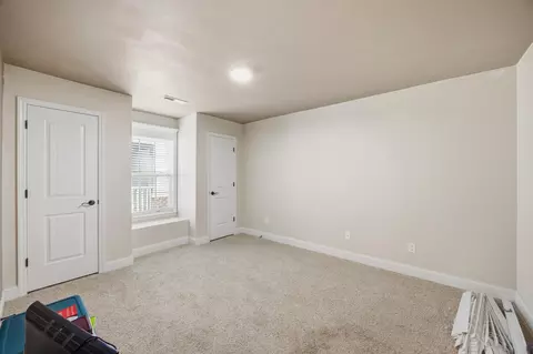 Bedroom - 124 Fieldstone Cmns, Rock Spring, GA 30739 photo 4 of 5