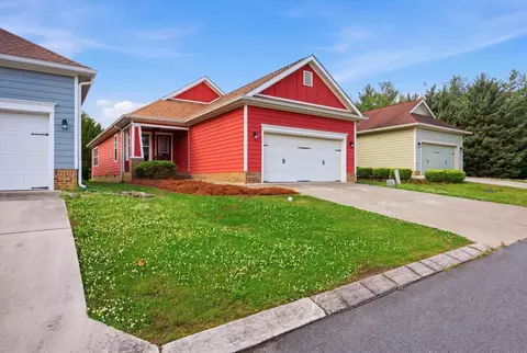 Exterior - 124 Fieldstone Cmns, Rock Spring, GA 30739 photo 3 of 12