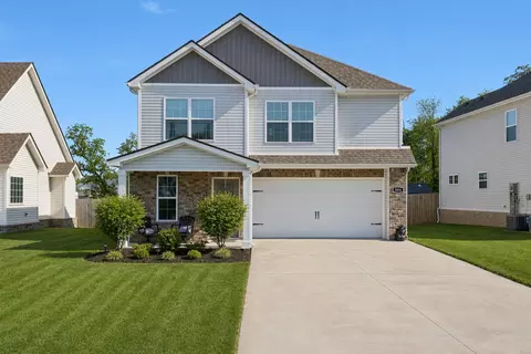 384 Wingfield Dr, Clarksville, TN 37043