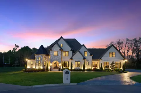 18 Heron Way, Mount Juliet, TN 37122