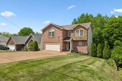 2521 Edinburgh St, Old Hickory, TN 37138