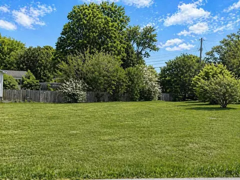 412 Shawnee Dr, Columbia, TN 38401