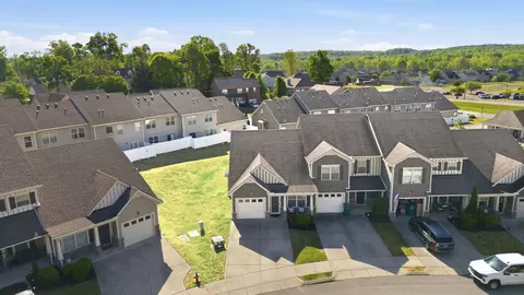 View/Area - 4020 Commons Dr, Spring Hill, TN 37174 photo 3 of 12