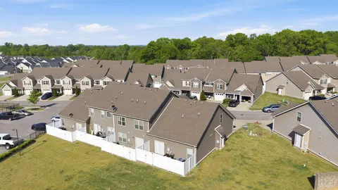 View/Area - 4020 Commons Dr, Spring Hill, TN 37174 photo 6 of 12