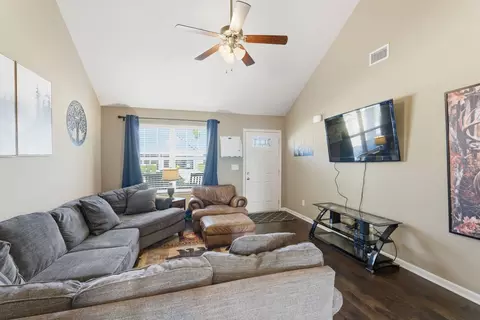 Living - 4020 Commons Dr, Spring Hill, TN 37174 photo 1 of 3