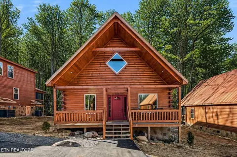 3618 Parkland Way, Gatlinburg, TN 37738