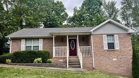 208 Luther Ct, Dickson, TN 37055