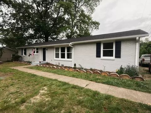 123 Delaware Dr, Clarksville, TN 37042