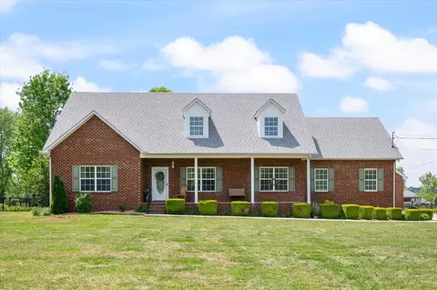 637 Coopertown Rd, Unionville, TN 37180