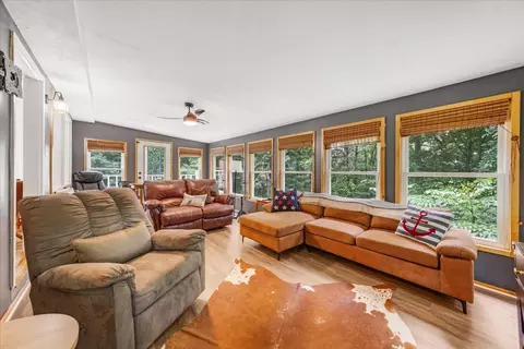 Living - 802 Evans Rd, Winchester, TN 37398 photo 3 of 3
