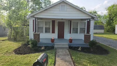 207 28th St, Old Hickory, TN 37138