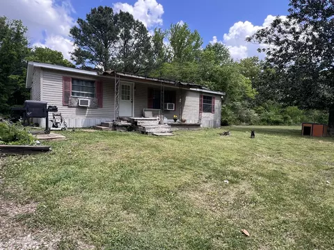 616 Powell St, Paris, TN 38242