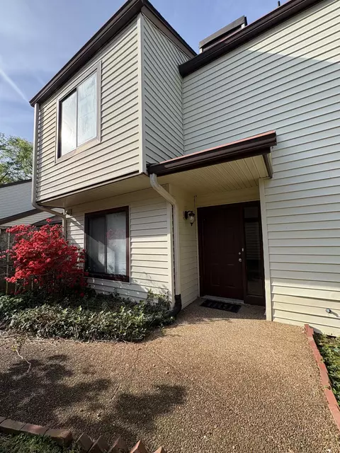 4864 Woodview Dr, Old Hickory, TN 37138