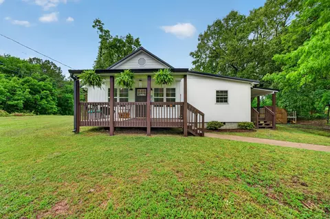 2378 Clydeton Rd, Waverly, TN 37185