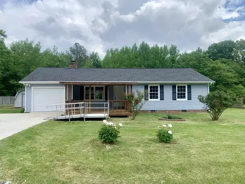 16 Hattie Dr, Fayetteville, TN 37334