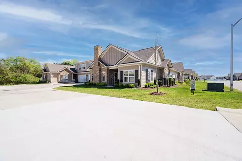 2664 Stonecenter Ln, Murfreesboro, TN 37128