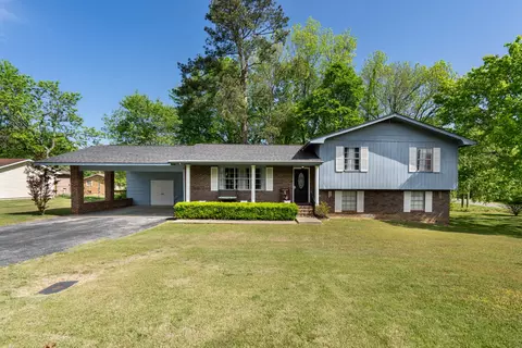 302 Johnson St, La Fayette, GA 30728