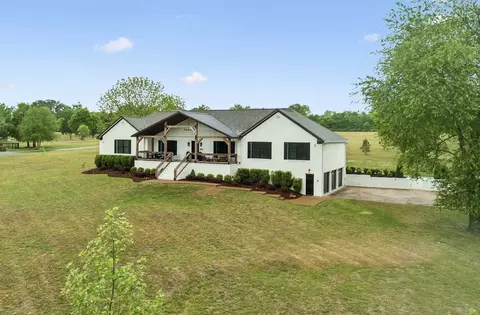 1930 Rock Springs Rd, Columbia, TN 38401