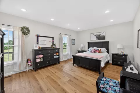 Bedroom - 1288 Hills Trace Rd, Morrison, TN 37357 photo 4 of 6