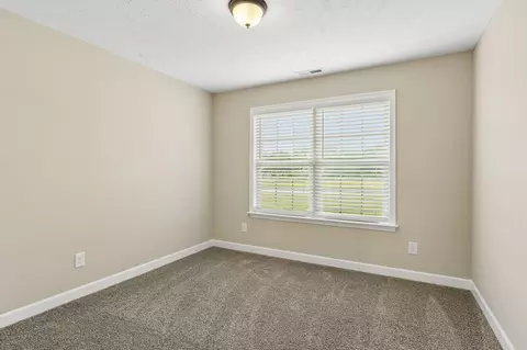 Bedroom - 7706 Alameda Dr, Murfreesboro, TN 37127 photo 3 of 7
