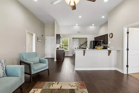 Entry Way - 7706 Alameda Dr, Murfreesboro, TN 37127 photo 1 of 8