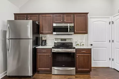 Kitchen - 7706 Alameda Dr, Murfreesboro, TN 37127 photo 1 of 1