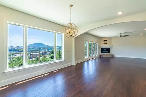 294 Druid Ln, Chattanooga, TN 37405