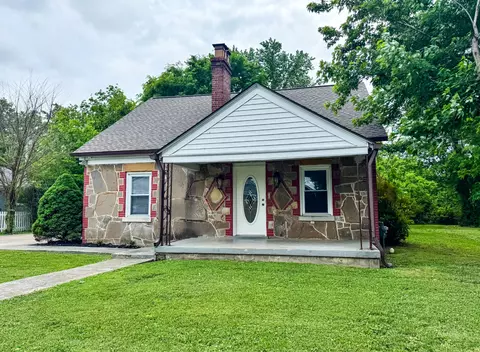 Exterior - 828 E Castle St, Murfreesboro, TN 37130 photo 7 of 15
